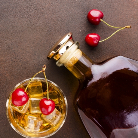 Poza pentru categoria Lichioruri și Grappa