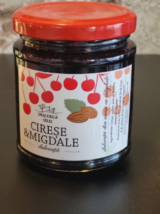 Poza cu Dulceaţă de cireşe cu migdale, Dealurile Uilei, 196 ml 