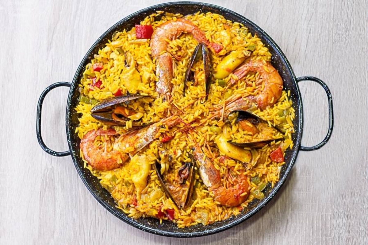 Cum să prepari o paella ca în Spania în doar câteva minute, cu kitul de la Laybe
